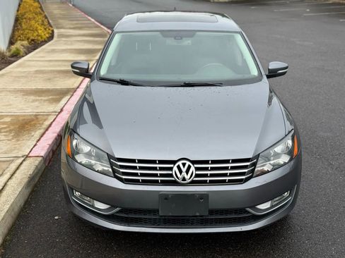 Used 2013 Volkswagen Passat TDI SEL Premium image 8