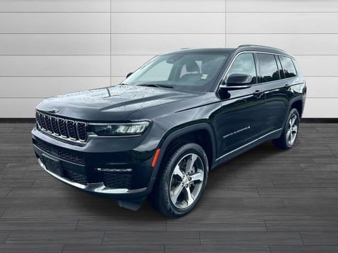 Used 2023 Jeep Grand Cherokee L Limited AWD/4WD image 9
