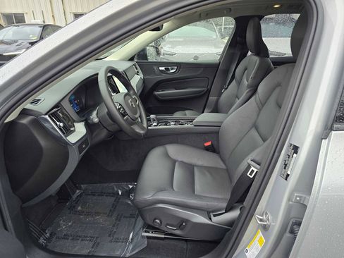 Certified 2025 Volvo XC60 B5 Plus image 20