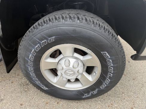 Used 2003 Dodge Ram 2500 Truck ST AWD/4WD image 7
