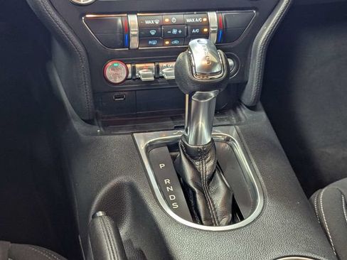 Used 2022 Ford Mustang GT w/ Equipment Group 301A RWD image 15