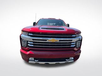 Used 2023 Chevrolet Silverado 2500 High Country AWD/4WD video 3