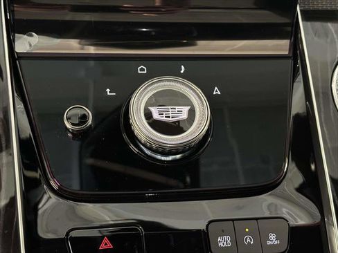 Used 2025 Cadillac Escalade ESV Sport image 39