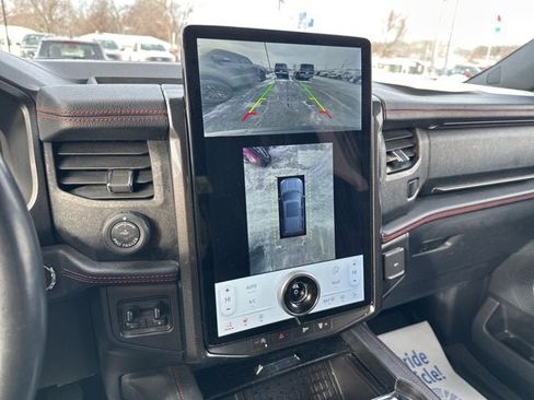 Certified 2022 Ford Expedition Limited image 2