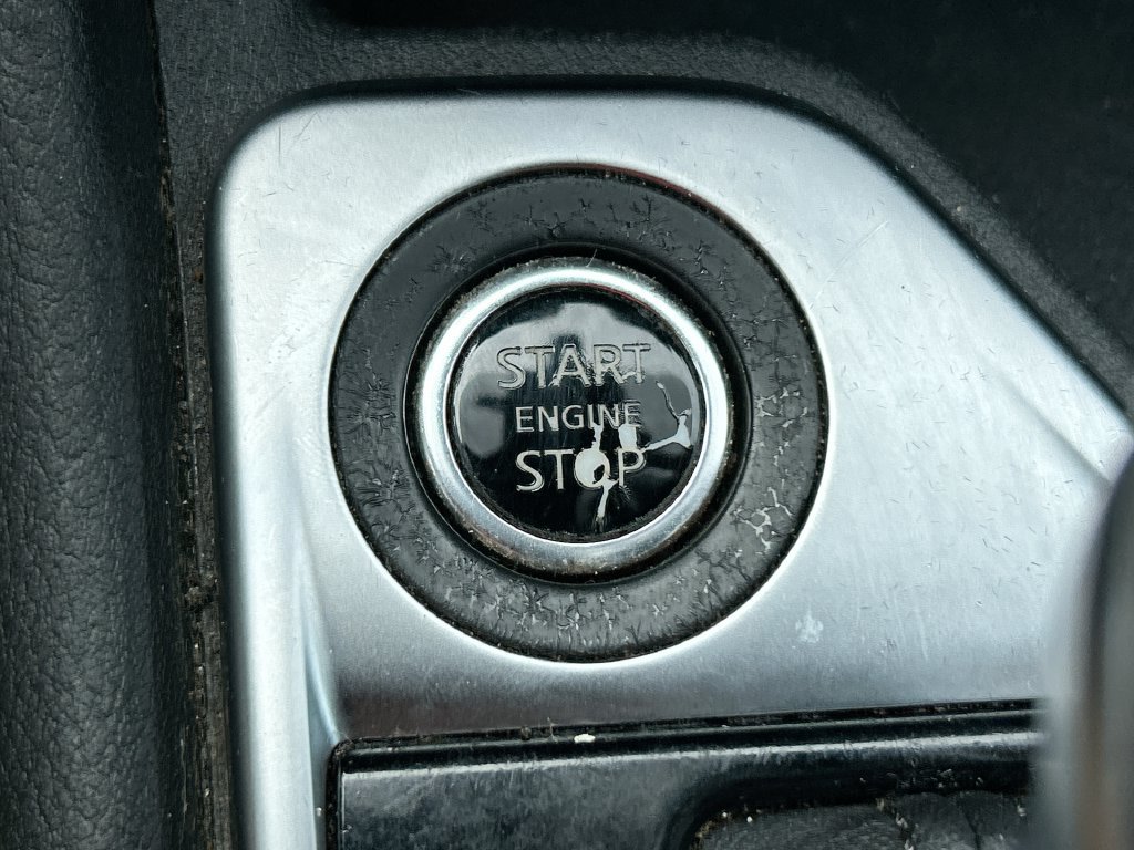 Used 2024 Nissan Sentra SV FWD image 18