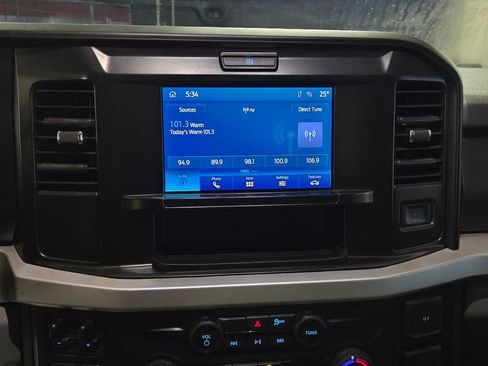 Used 2025 Ford F350 XLT image 18