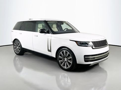 Used 2023 Land Rover Range Rover Long Wheelbase SE AWD/4WD image 3