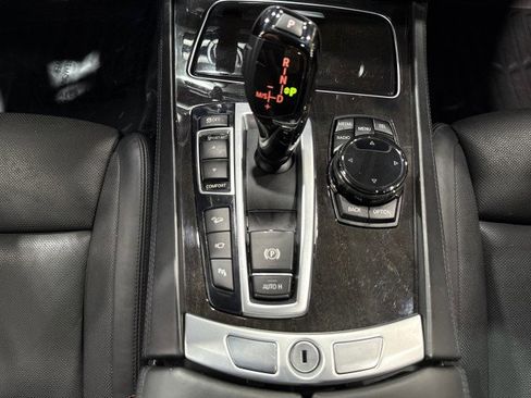 Used 2015 BMW 750Li xDrive w/ M Sport Edition AWD/4WD image 71