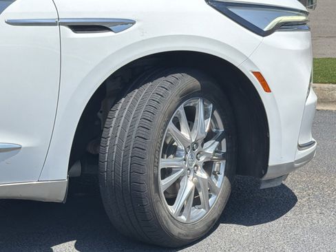 Used 2022 Buick Enclave Premium image 5