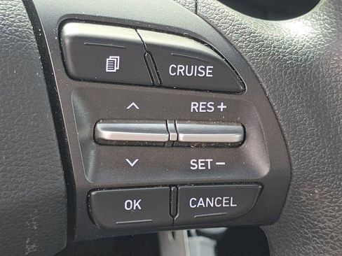 Used 2021 Hyundai Kona SE image 33