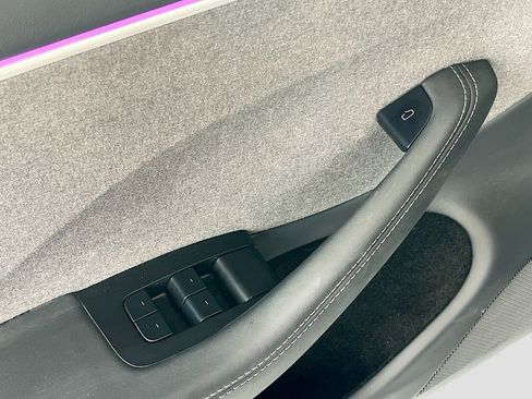 Used 2025 Tesla Model 3 Long Range RWD image 18