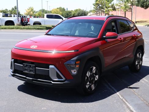 Used 2025 Hyundai Kona SEL AWD/4WD image 28