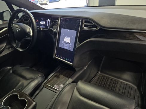 Used 2016 Tesla Model X 90D AWD/4WD image 5