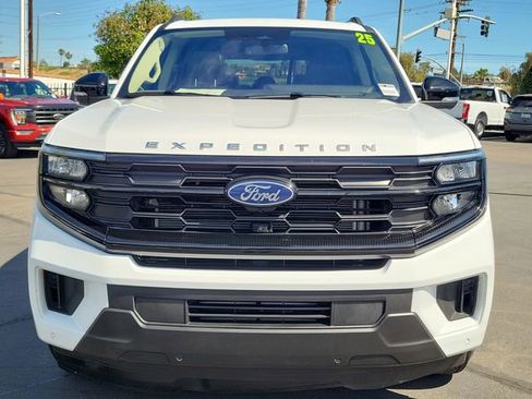 Certified 2025 Ford Expedition Active image 29