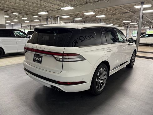 Used 2022 Lincoln Aviator Grand Touring w/ Equipment Group 301A AWD/4WD image 4