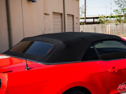 Used 2011 Ford Mustang Shelby GT500 w/ SVT Performance Pkg image 40