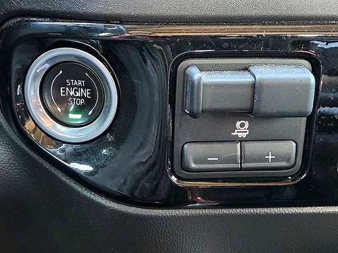 Certified 2024 Chevrolet Silverado 1500 LT Trail Boss w/ Convenience Package II AWD/4WD image 22