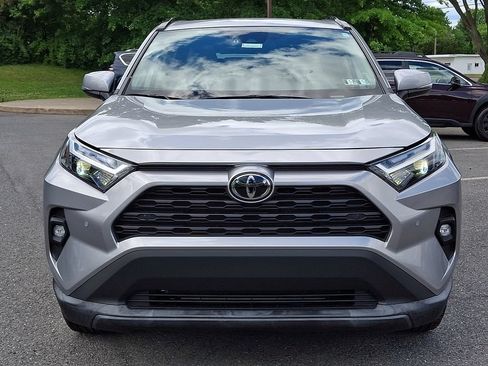 Used 2023 Toyota RAV4 XLE Premium AWD/4WD image 4