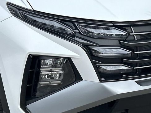 New 2026 Hyundai Tucson SE image 9