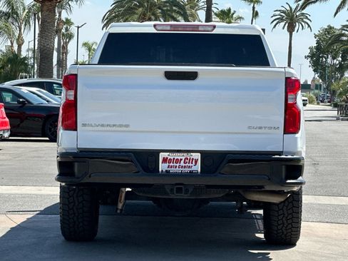 Used 2022 Chevrolet Silverado 1500 Custom Trail Boss AWD/4WD image 5