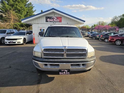 Used 1999 Dodge Ram 2500 Truck 2WD Quad Cab image 2