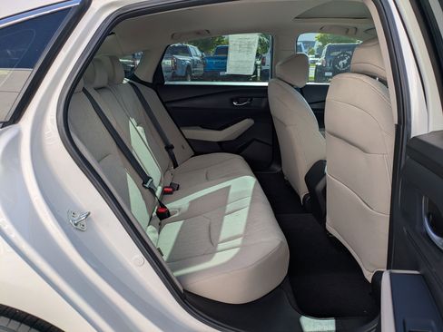 Used 2023 Honda Accord EX image 32