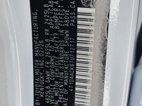 Used 2026 Toyota Camry SE image 17