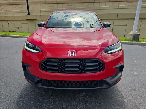 Used 2025 Honda HR-V Sport image 2