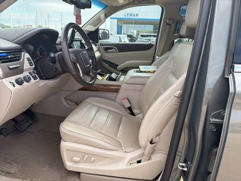 Used 2017 GMC Yukon Denali w/ Open Road Package AWD/4WD image 6