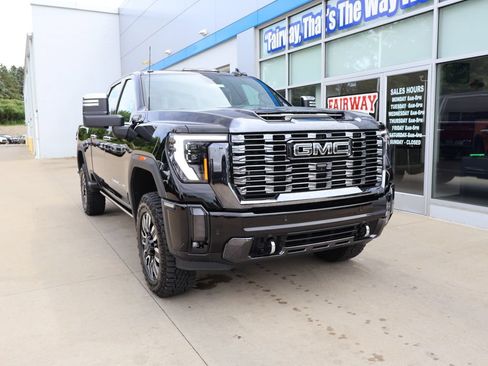 Used 2024 GMC Sierra 2500 Denali Ultimate AWD/4WD image 2