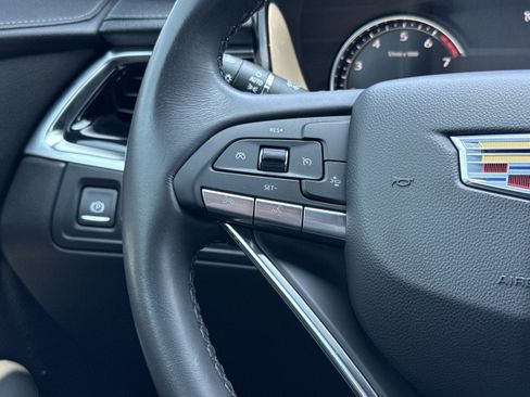 Used 2024 Cadillac XT6 Luxury FWD image 14