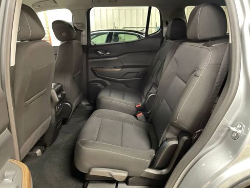 Certified 2023 GMC Acadia SLE w/ Driver Convenience Package image 24