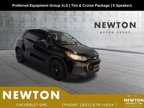 Used 2021 Chevrolet Trax LS w/ Tint and Cruise Package FWD image 1