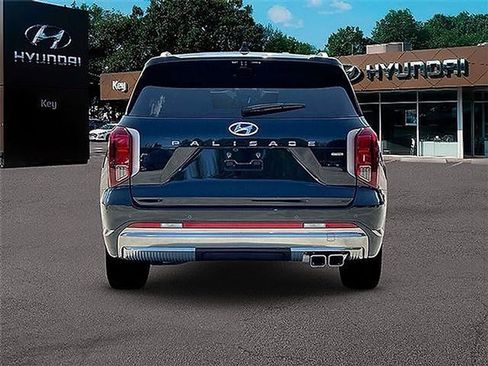 Used 2025 Hyundai Palisade Calligraphy AWD/4WD image 9
