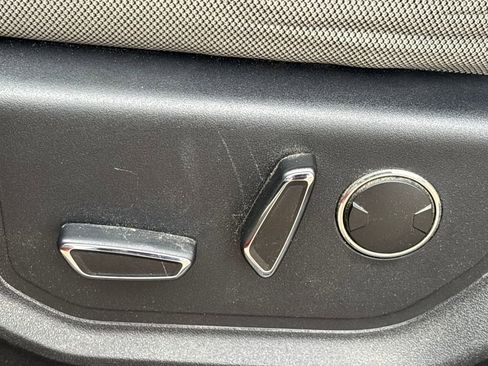 Used 2015 Ford F150 XLT w/ Equipment Group 302A Luxury image 8