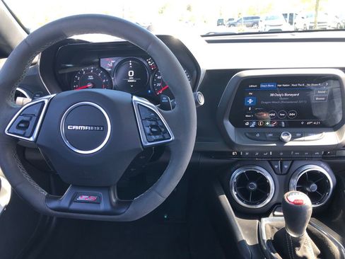 Used 2019 Chevrolet Camaro SS RWD image 27