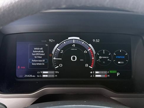 Used 2024 Toyota Tundra Limited AWD/4WD image 12
