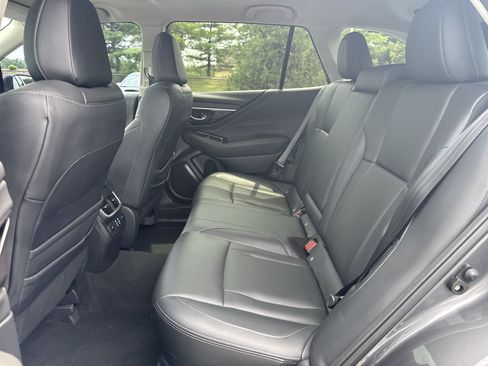 Used 2023 Subaru Outback Touring AWD/4WD image 24
