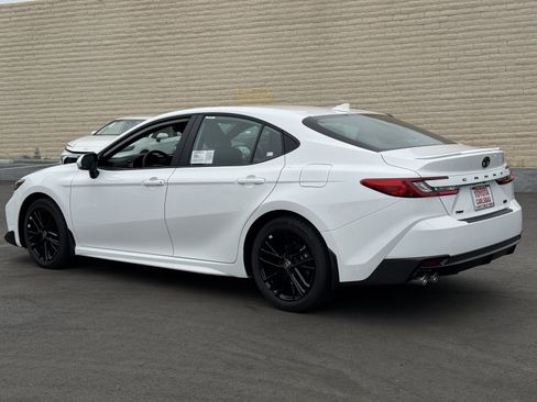 New 2026 Toyota Camry SE FWD image 12