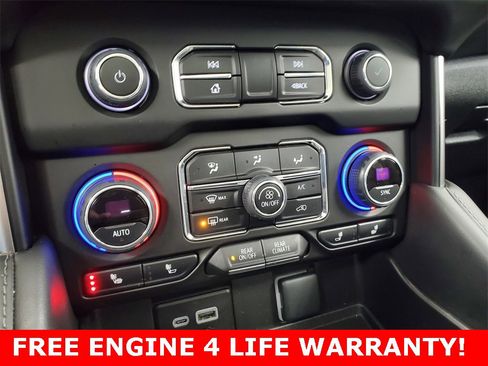 Used 2023 Chevrolet Suburban Z71 w/ Luxury Package image 26