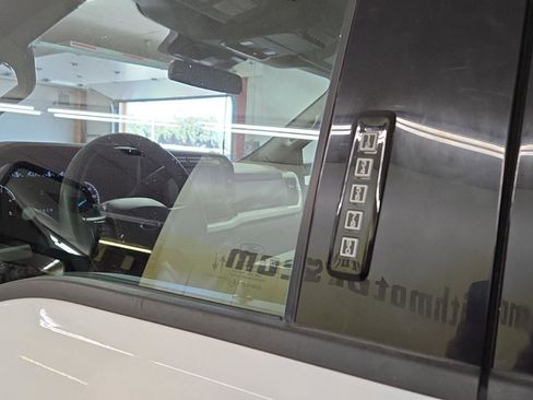 Used 2023 Ford F350 XLT w/ FX4 Off-Road Package image 20