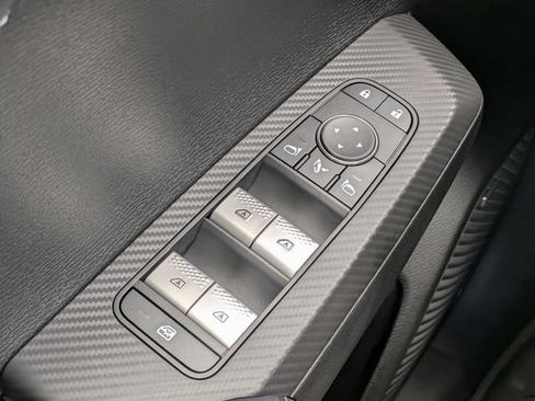 New 2026 Mitsubishi Outlander AWD image 25