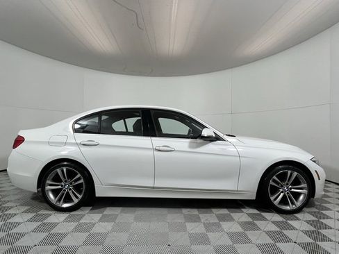 Used 2018 BMW 330i xDrive Sedan w/ Convenience Package image 8