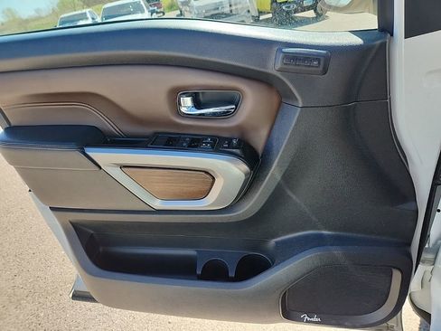 Used 2019 Nissan Titan Platinum Reserve AWD/4WD image 30