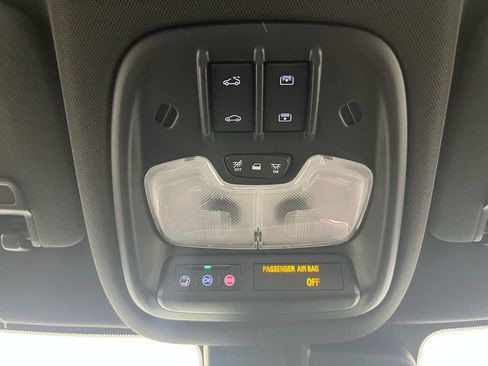 New 2026 Chevrolet Trax RS w/ Sunroof Package image 36