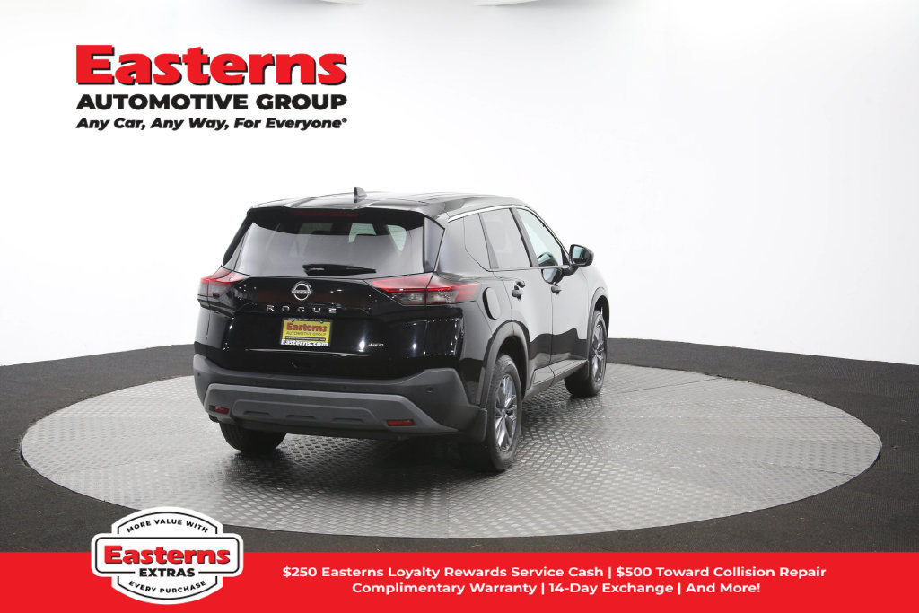 Used 2023 Nissan Rogue S AWD/4WD image 39