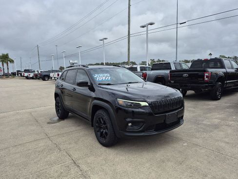 Used 2022 Jeep Cherokee Latitude AWD/4WD image 10