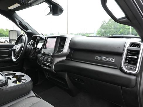 Used 2024 RAM 2500 Big Horn AWD/4WD image 34