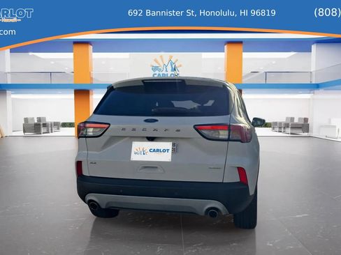 Used 2020 Ford Escape SE FWD image 4