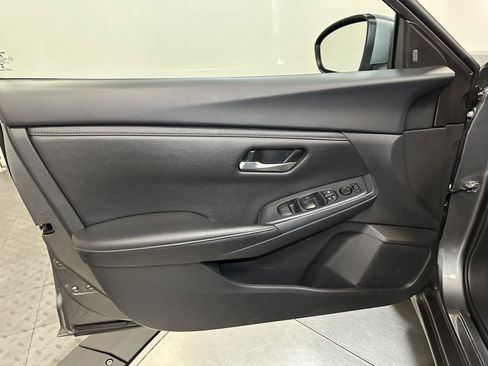 Used 2025 Nissan Sentra SV FWD image 20
